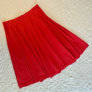 Esley skirt. Like new. 100% cotton. Size M.